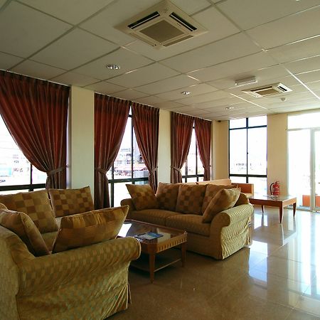 Aristo Hotel Putatan Kota Kinabalu Exteriör bild